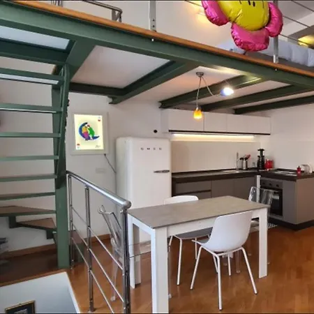 Casa Lungo Po